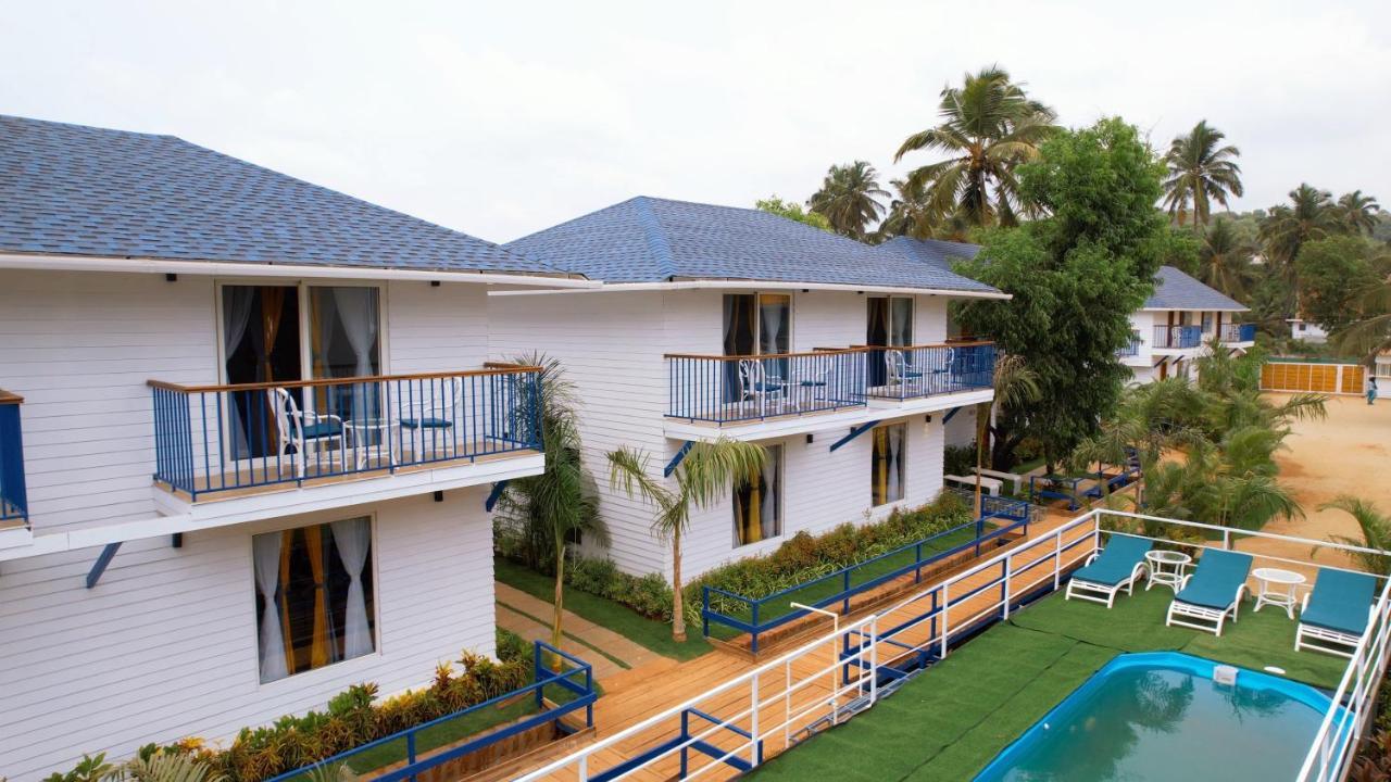 Resort Sandbanks Villas, Morjim